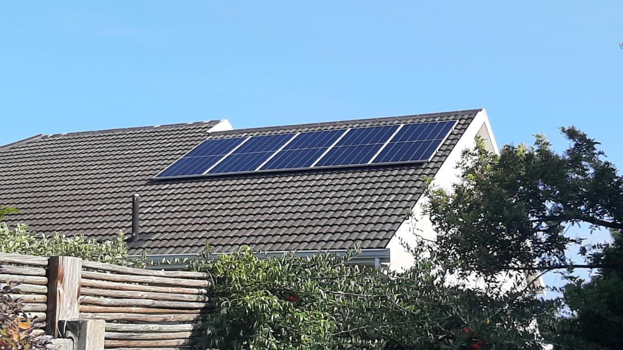 Garden- Pool Flat With Solar Electricity Somerset West Exterior photo